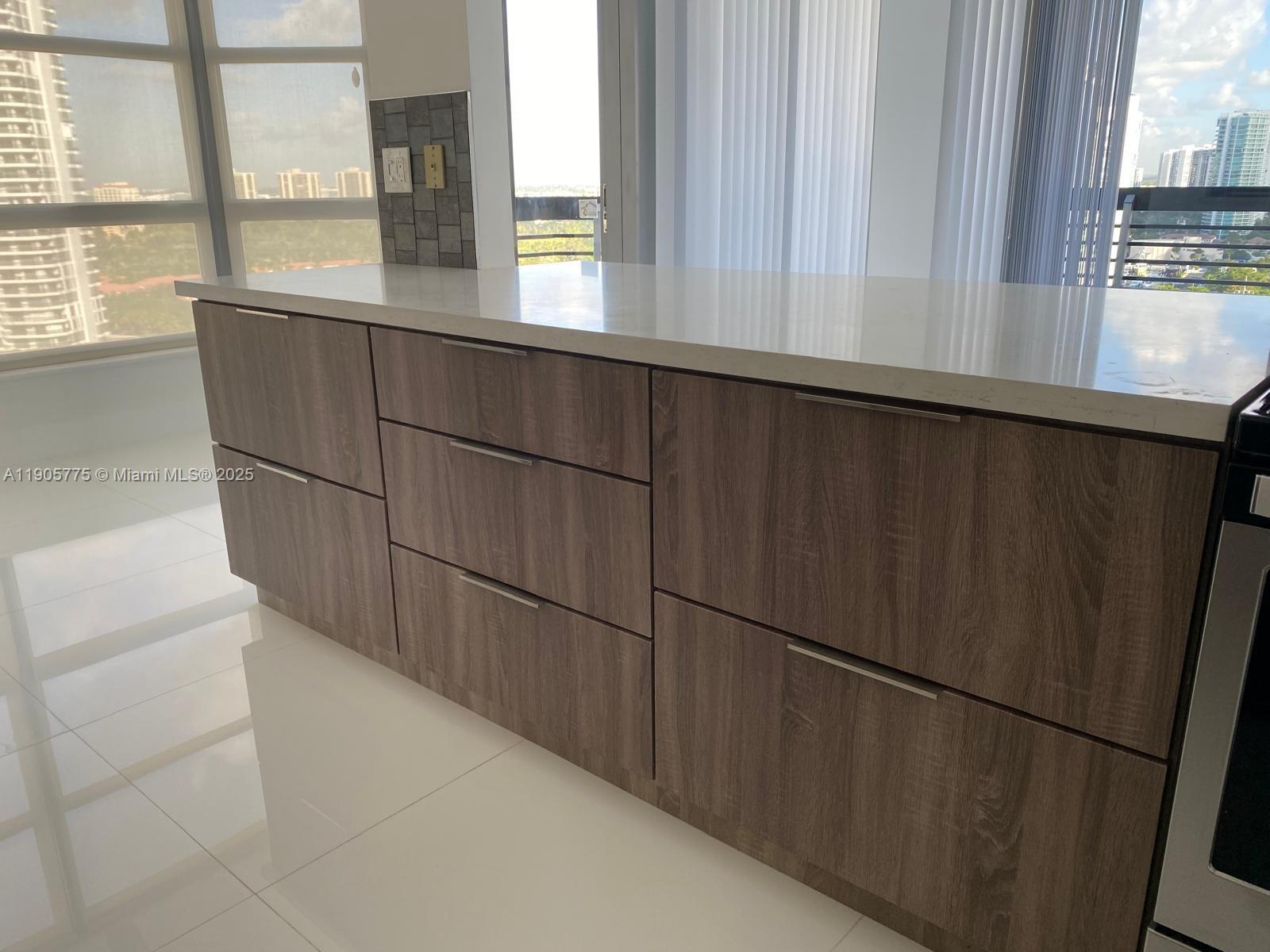 MYSTIC POINTE CONDO NO TH - Residential Lease