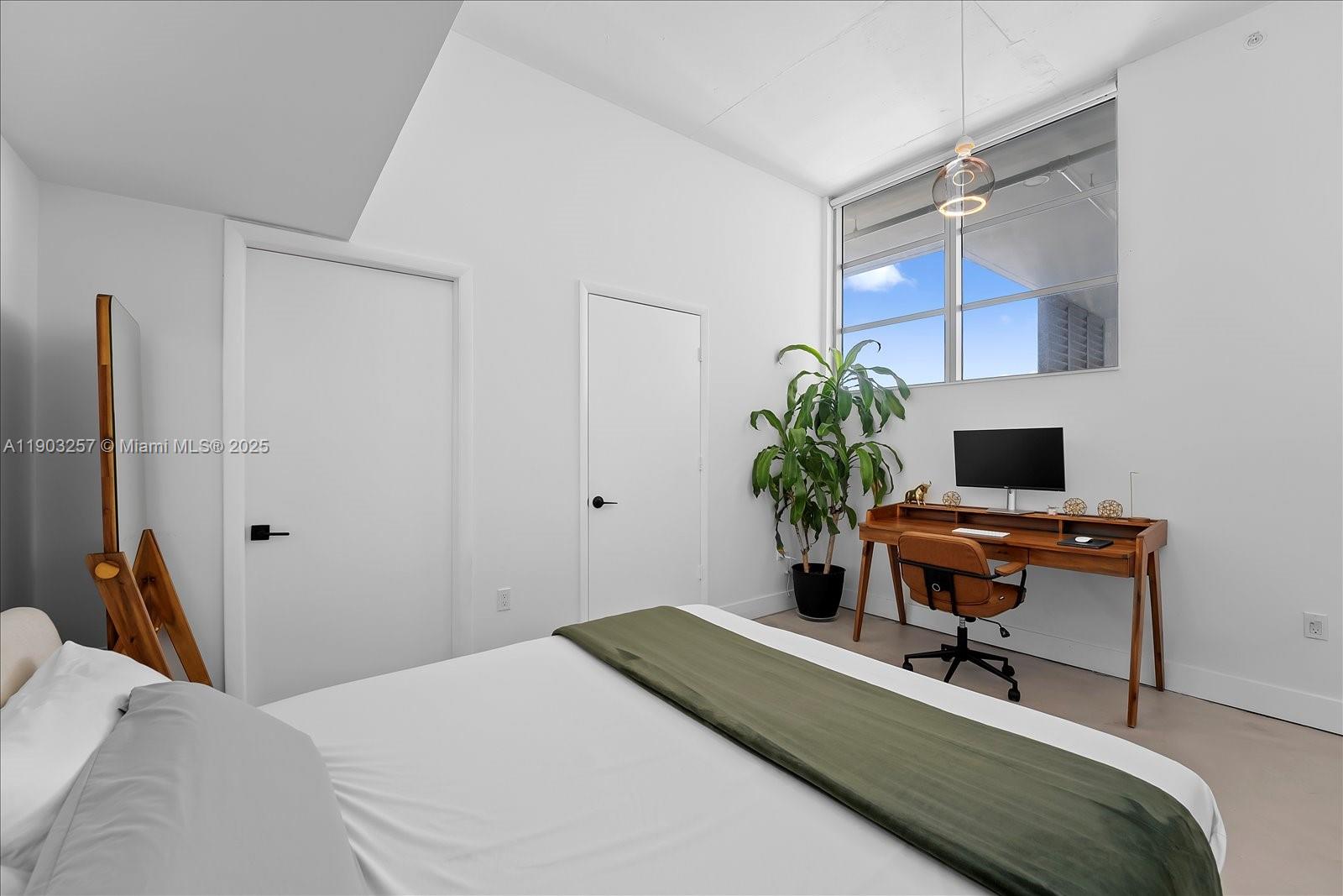 SPACE 01 CONDO - Residential