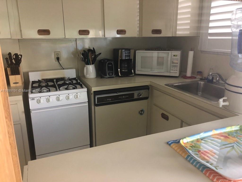 NAUTILUS CONDO - Residential Lease
