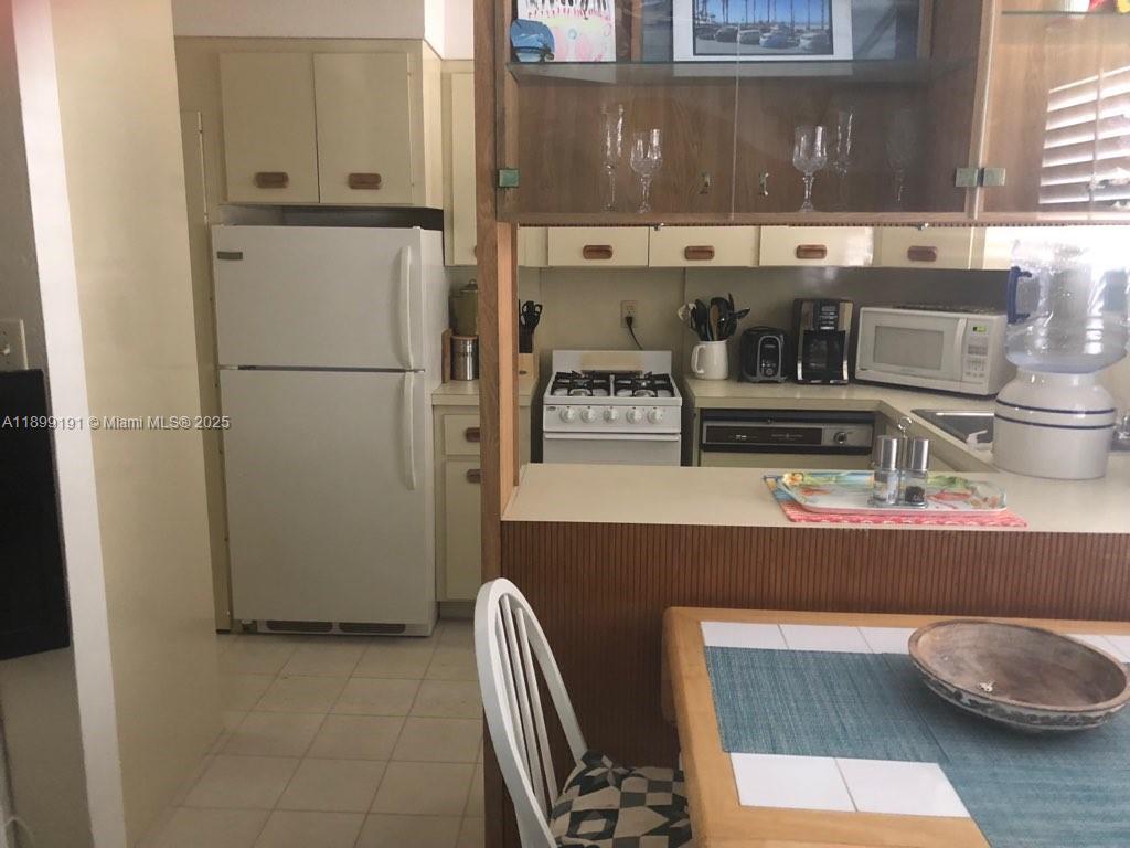NAUTILUS CONDO - Residential Lease