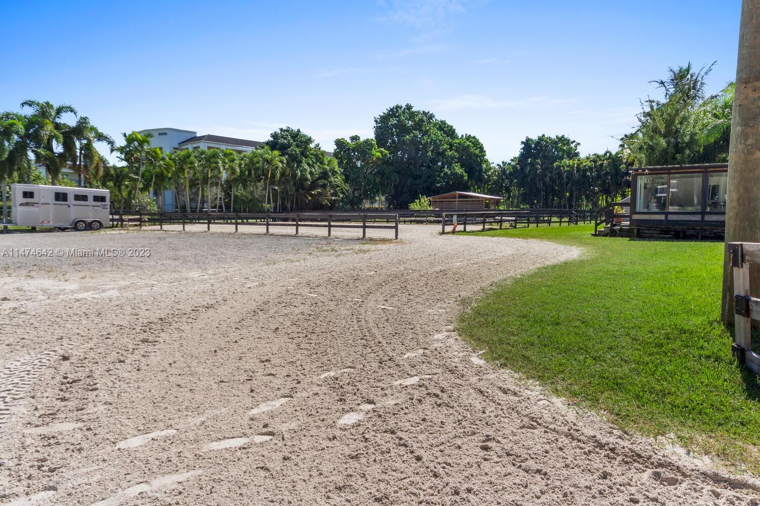 EVERGLADES LAND CO - Land