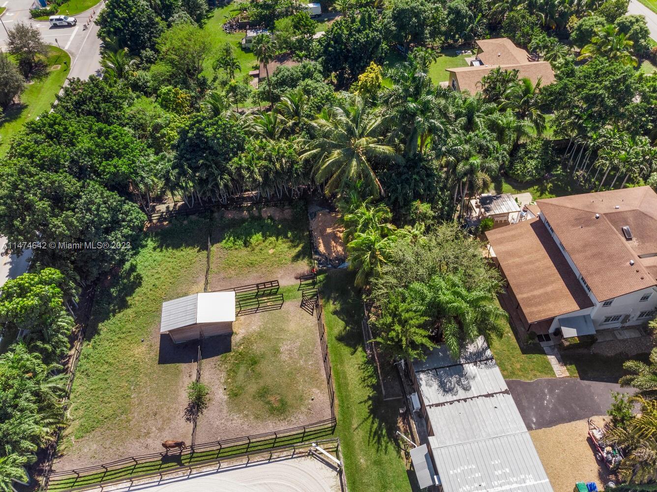 EVERGLADES LAND CO - Land