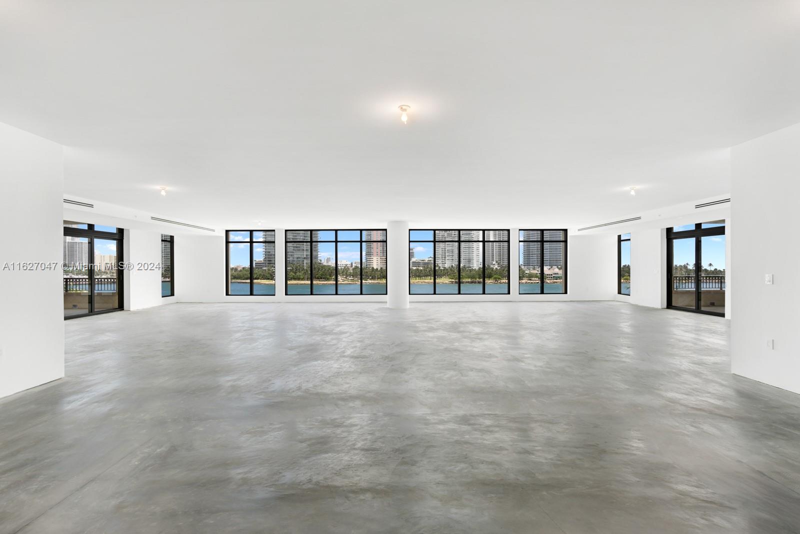 7043 Fisher Island Dr 7043
