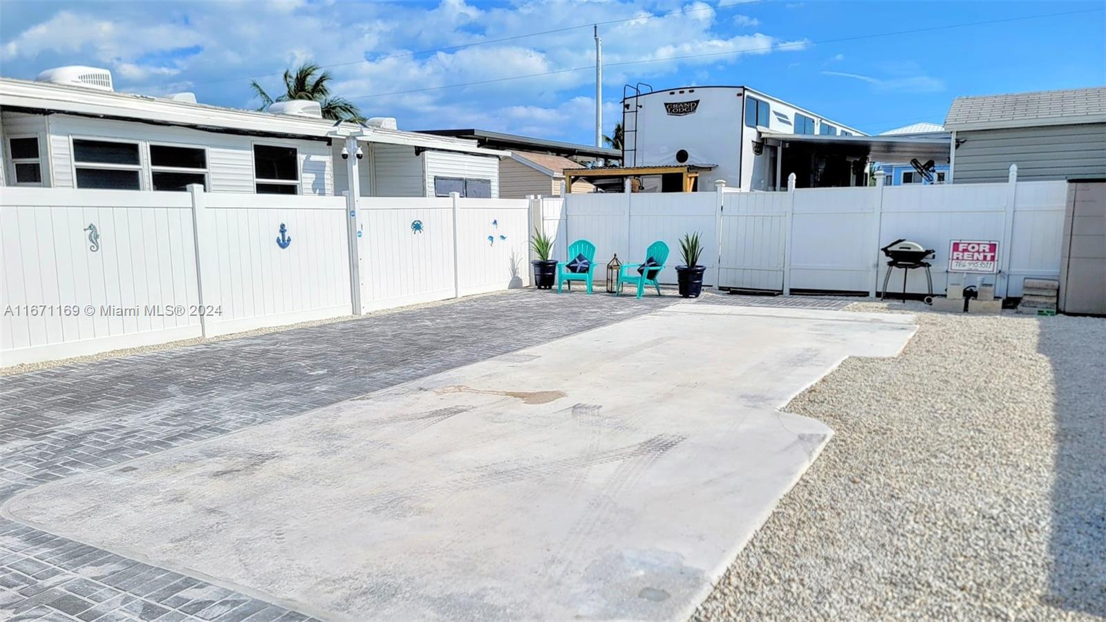 CALUSA CAMPGROUND - Land