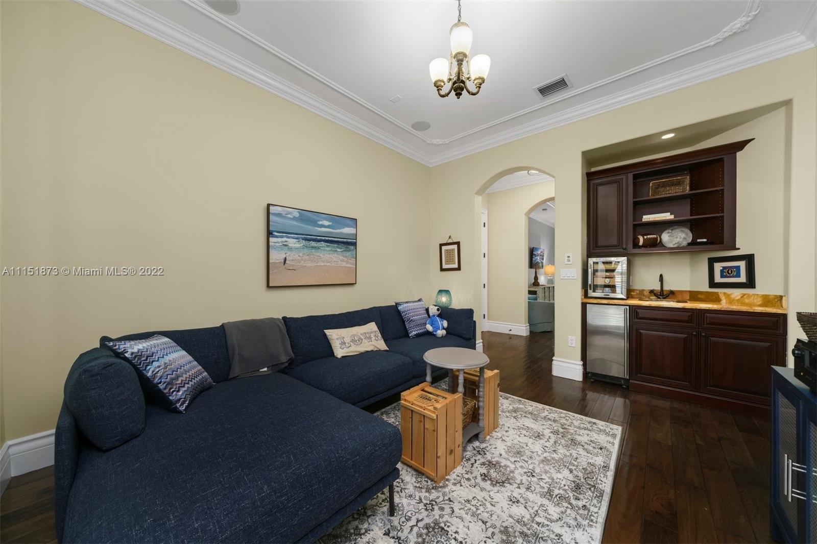 WHEELING ESTATES - Residential