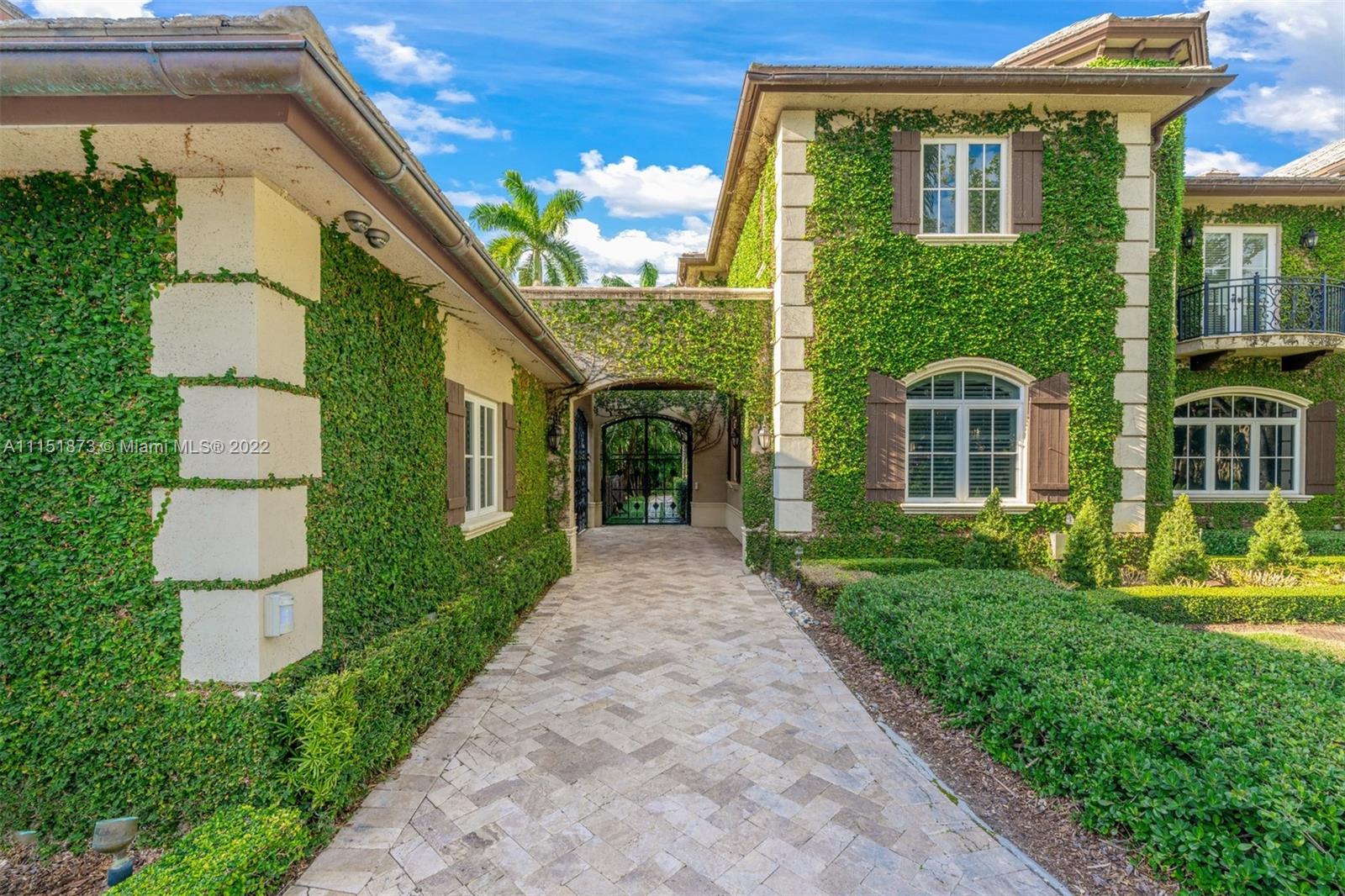 WHEELING ESTATES - Residential