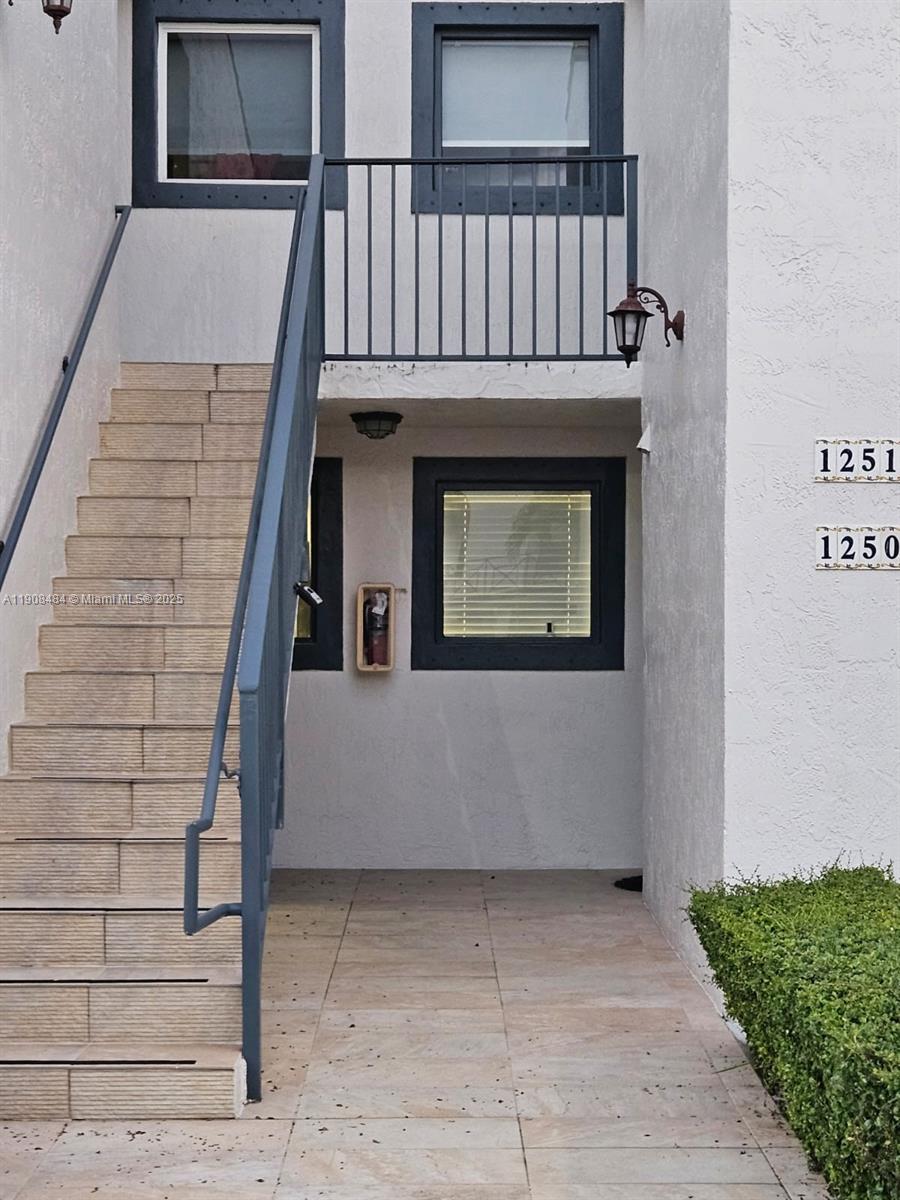 VILLA REAL CONDO NO 4 - Residential Lease