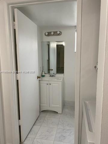 VILLA REAL CONDO NO 4 - Residential Lease