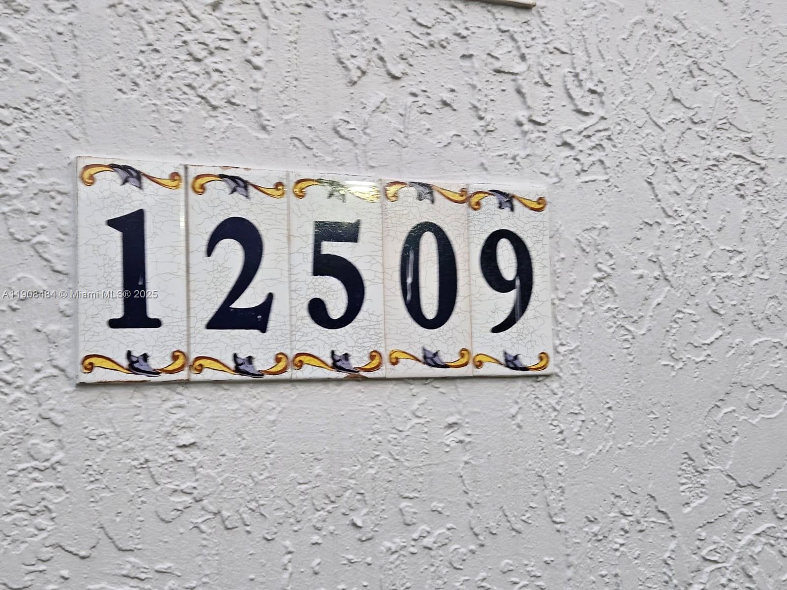 VILLA REAL CONDO NO 4 - Residential Lease