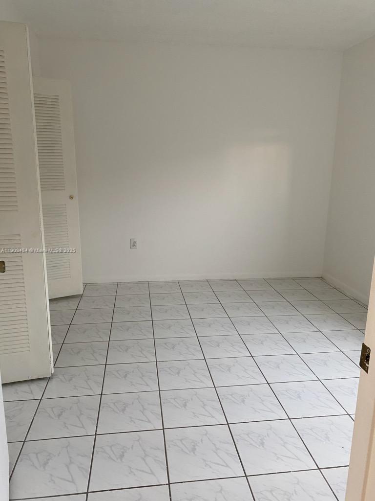 VILLA REAL CONDO NO 4 - Residential Lease