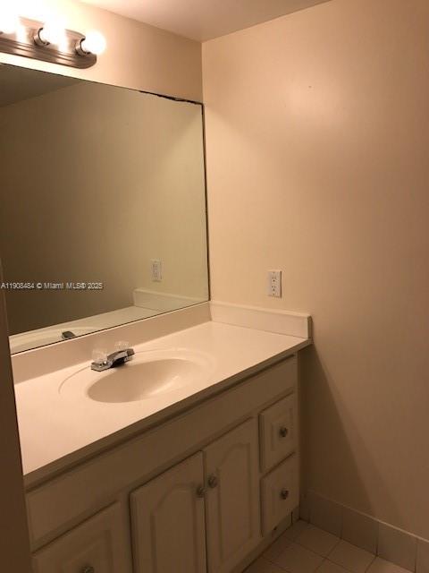 VILLA REAL CONDO NO 4 - Residential Lease