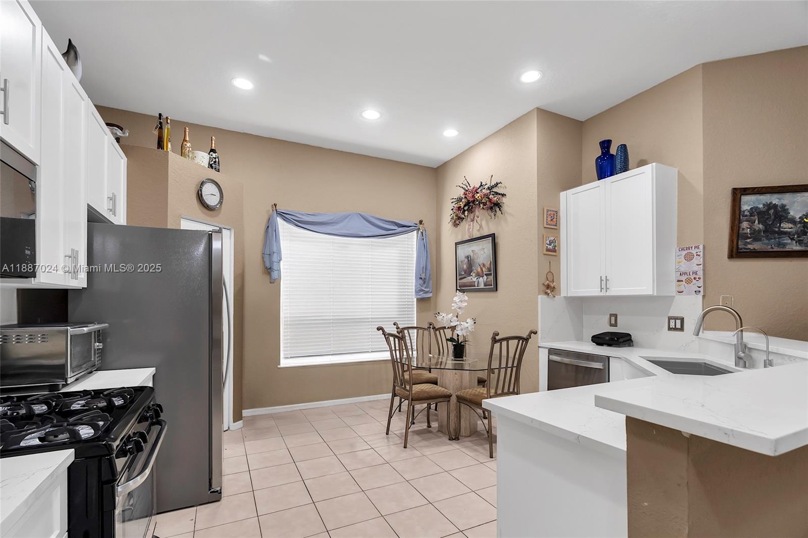 PEMBROKE FALLS PHASE 7 - Residential
