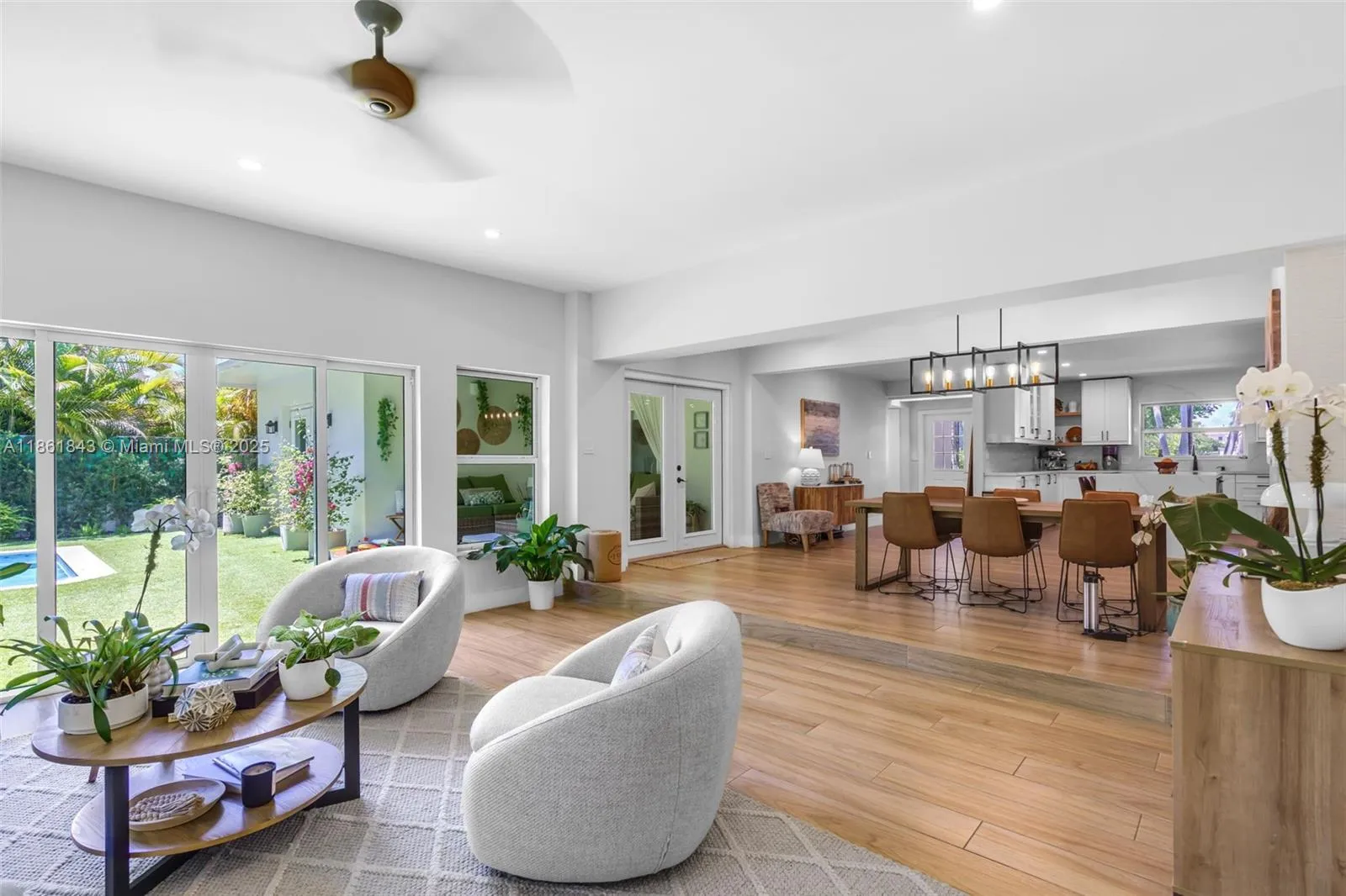 Key Biscayne, Florida 33149, United States, 5 Bedrooms Bedrooms, ,5 BathroomsBathrooms,Residential,Active,197390