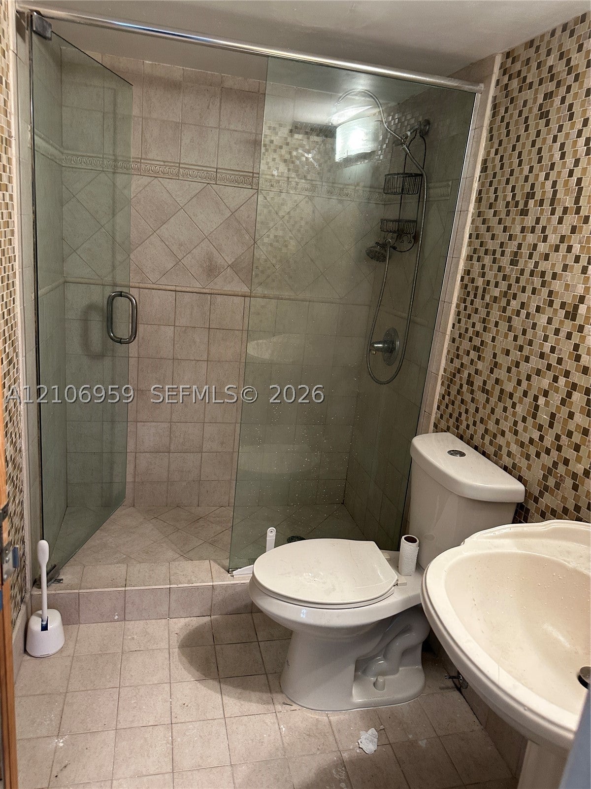 3868 NE 169th St 202