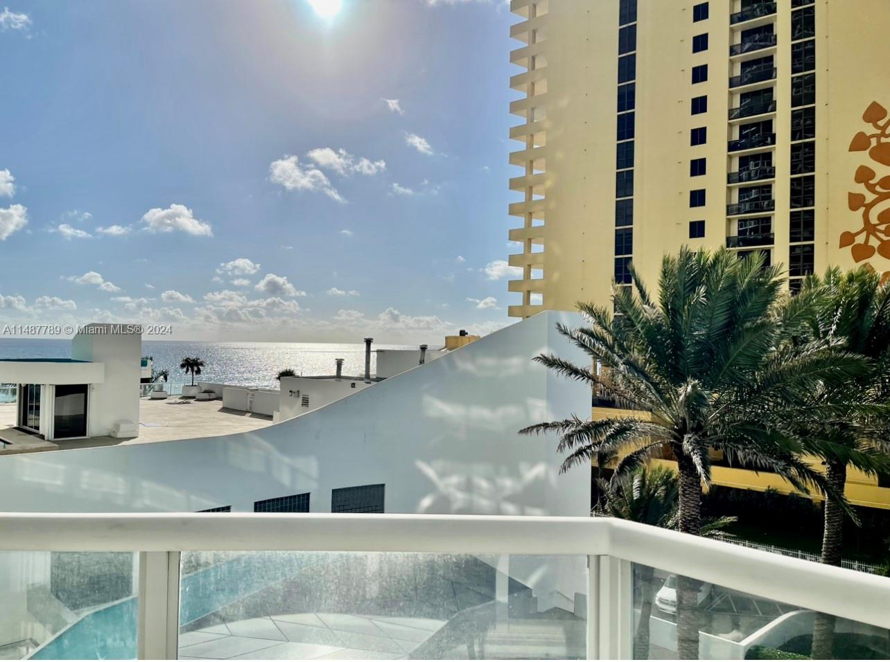 Property for Sale at 16425 Collins Ave  Den  Ave 418, Sunny Isles Beach, Miami-Dade County, Florida - Bedrooms: 2 
Bathrooms: 2  - $875,000