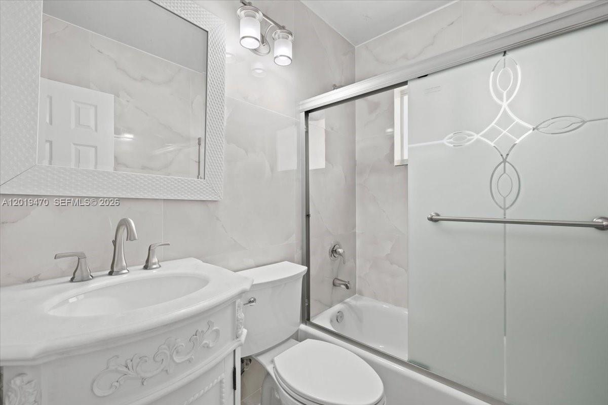 NEW MIAMI SHORES ESTATES - Residential