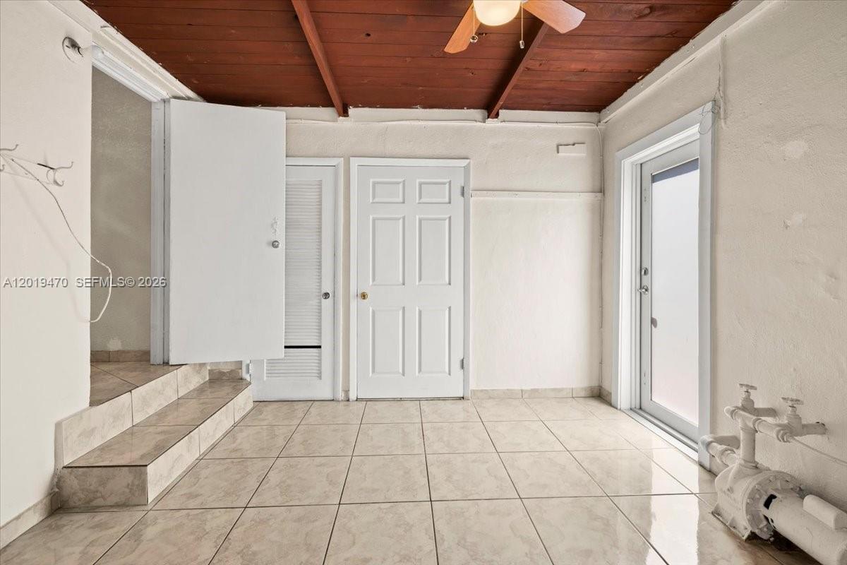NEW MIAMI SHORES ESTATES - Residential
