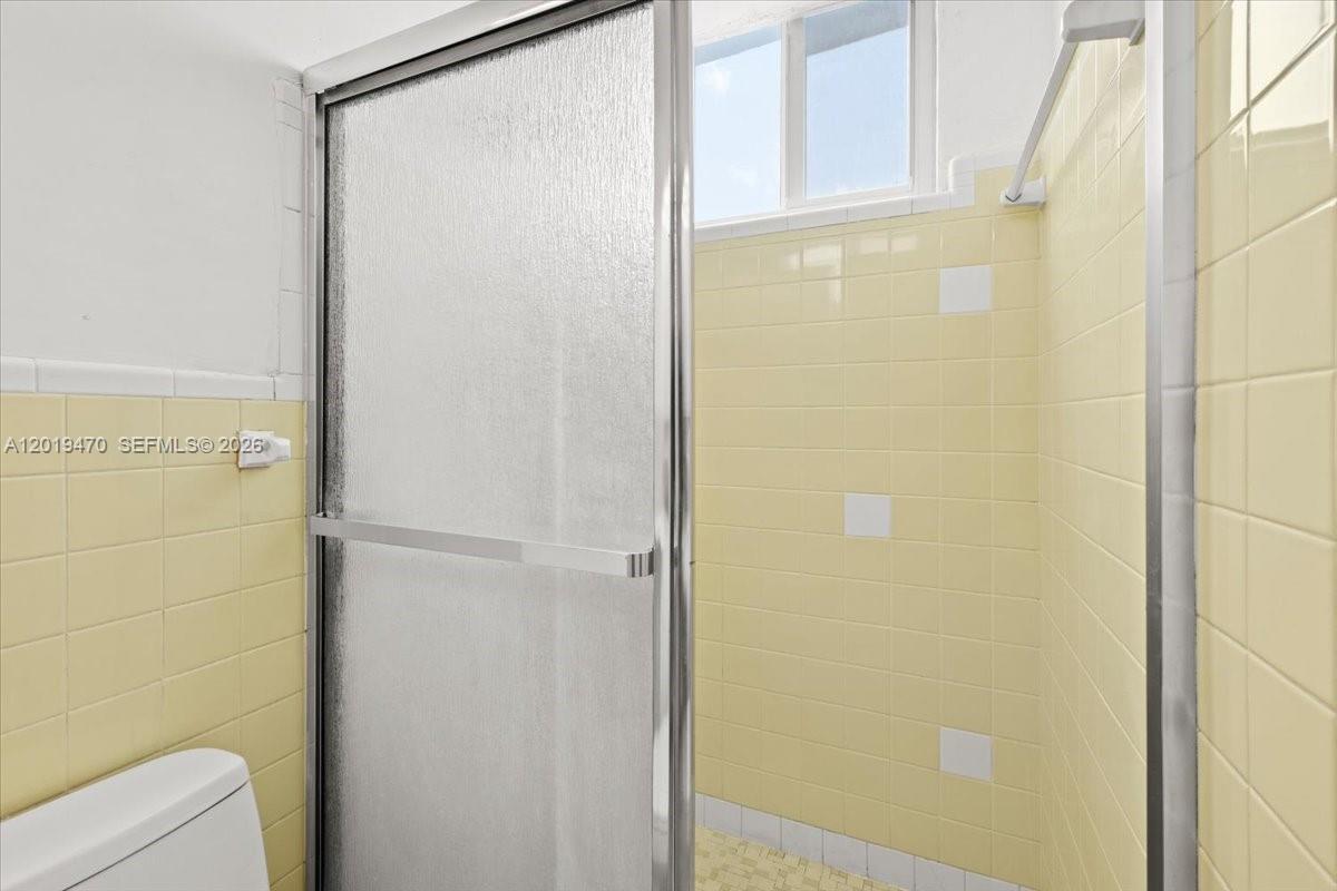 NEW MIAMI SHORES ESTATES - Residential