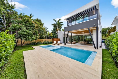 609 SW 24th Rd Miami FL 33129