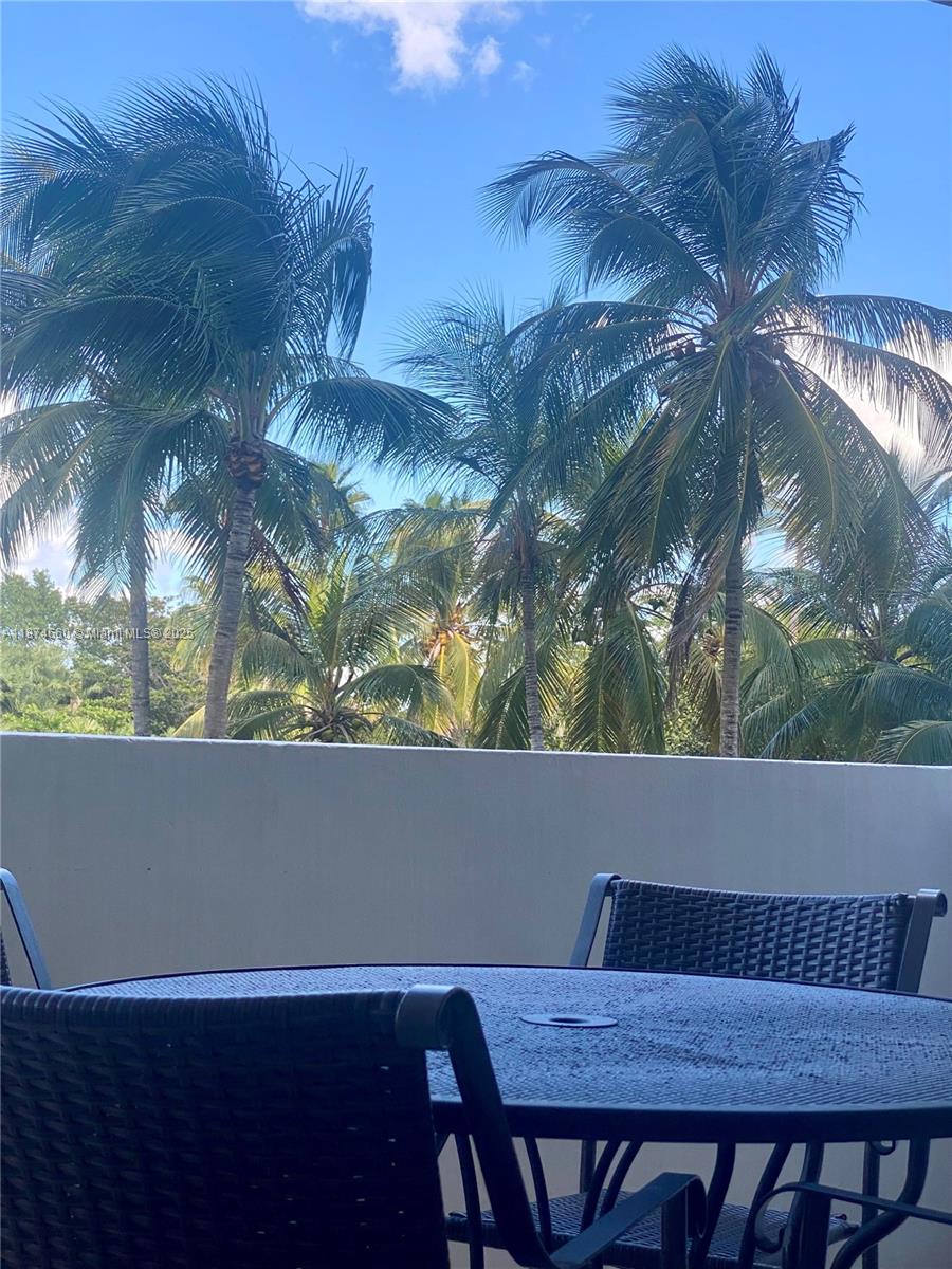 KEY BISCAYNES COMMODORE C - Residential