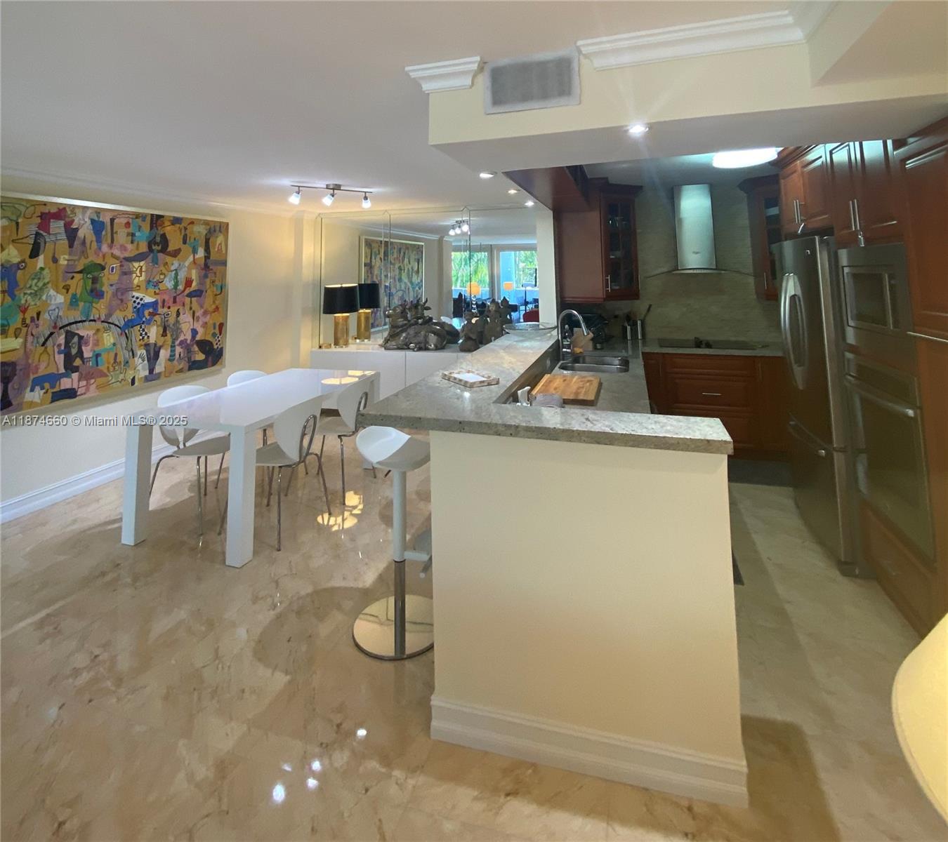 KEY BISCAYNES COMMODORE C - Residential