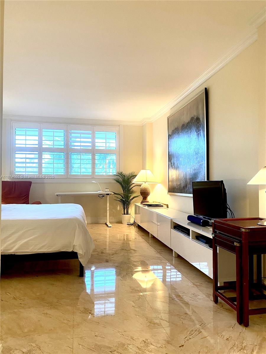 KEY BISCAYNES COMMODORE C - Residential