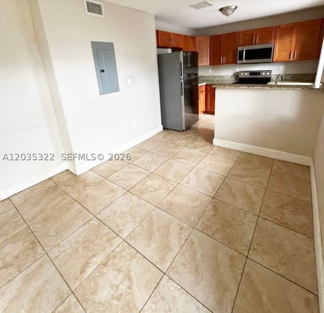 1999 NW 5th Pl 2