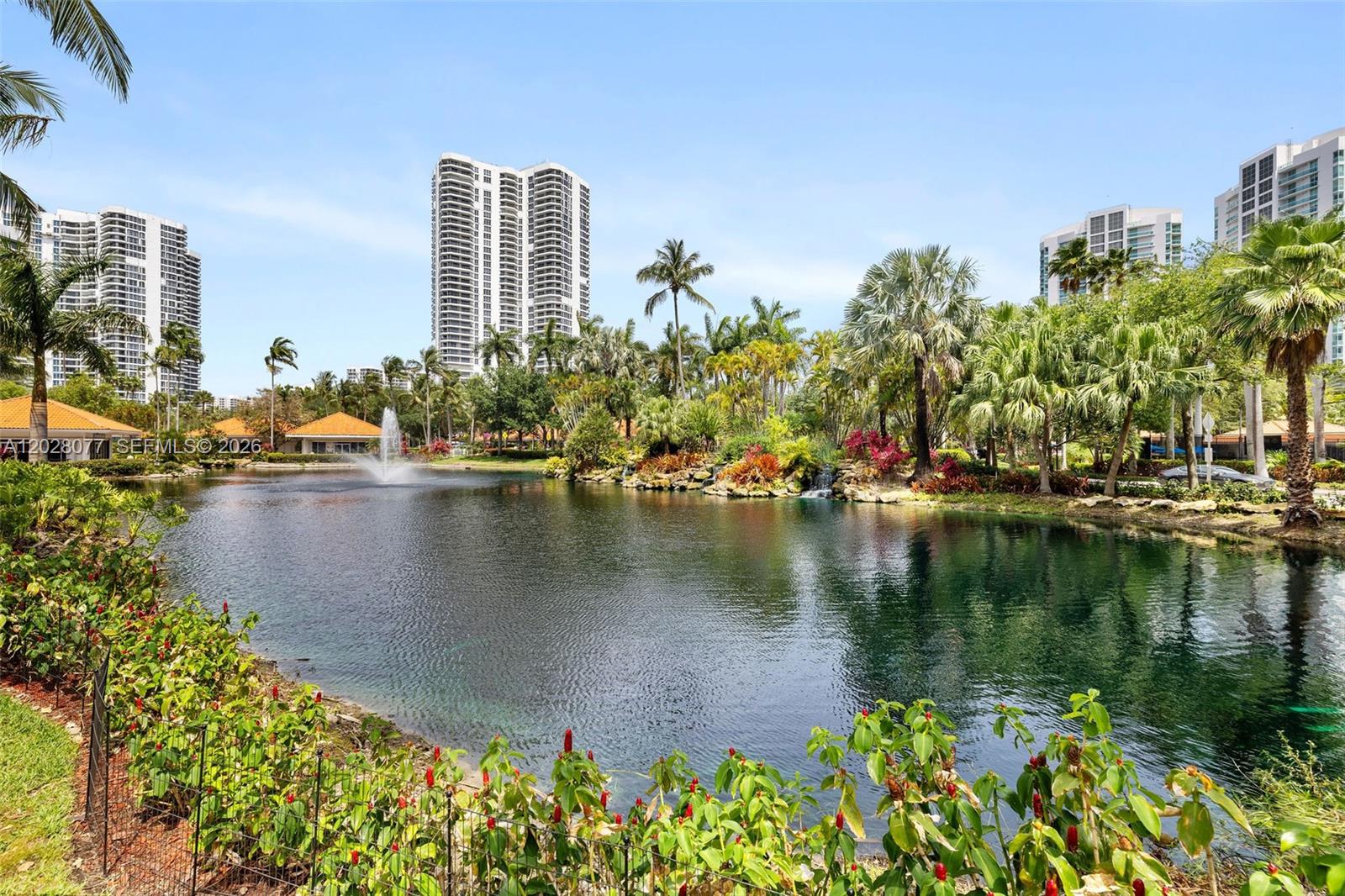 MYSTIC POINTE CONDO NO TW - Residential