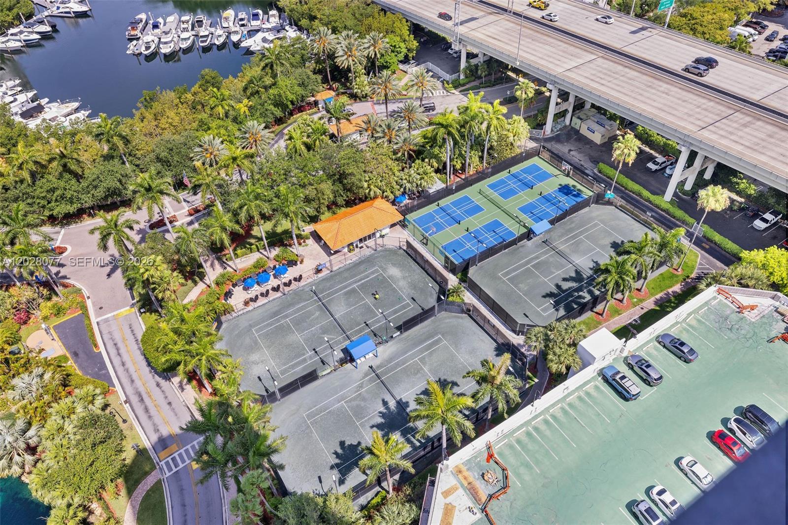 MYSTIC POINTE CONDO NO TW - Residential
