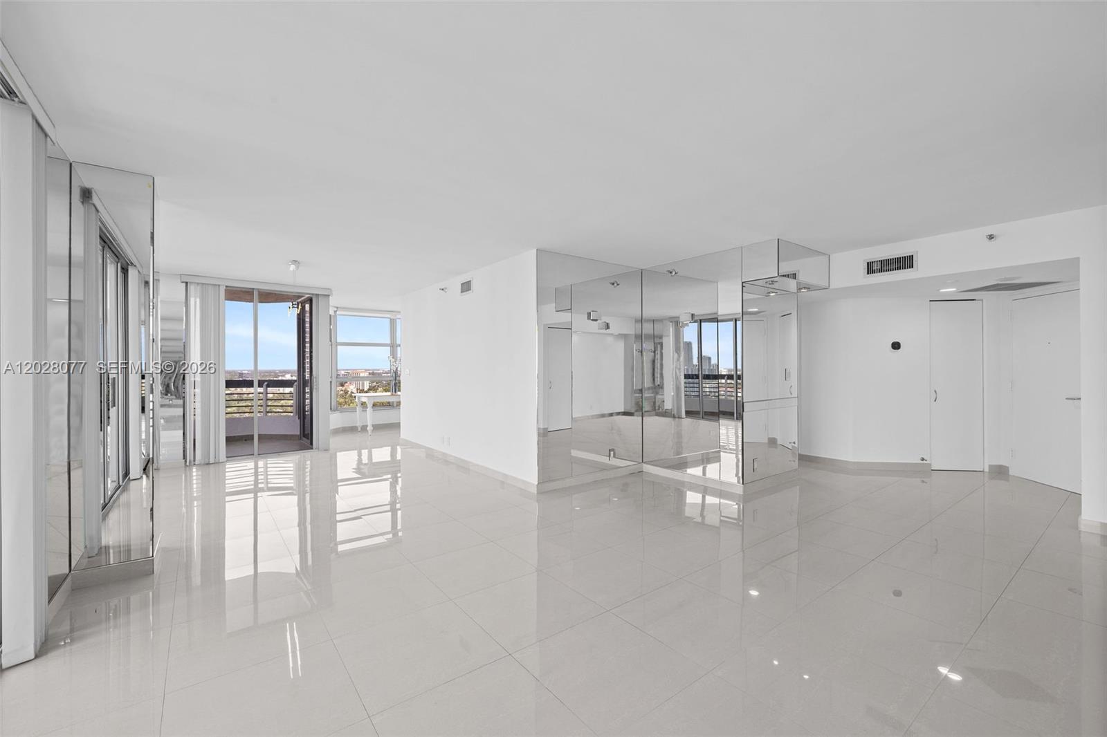 MYSTIC POINTE CONDO NO TW - Residential