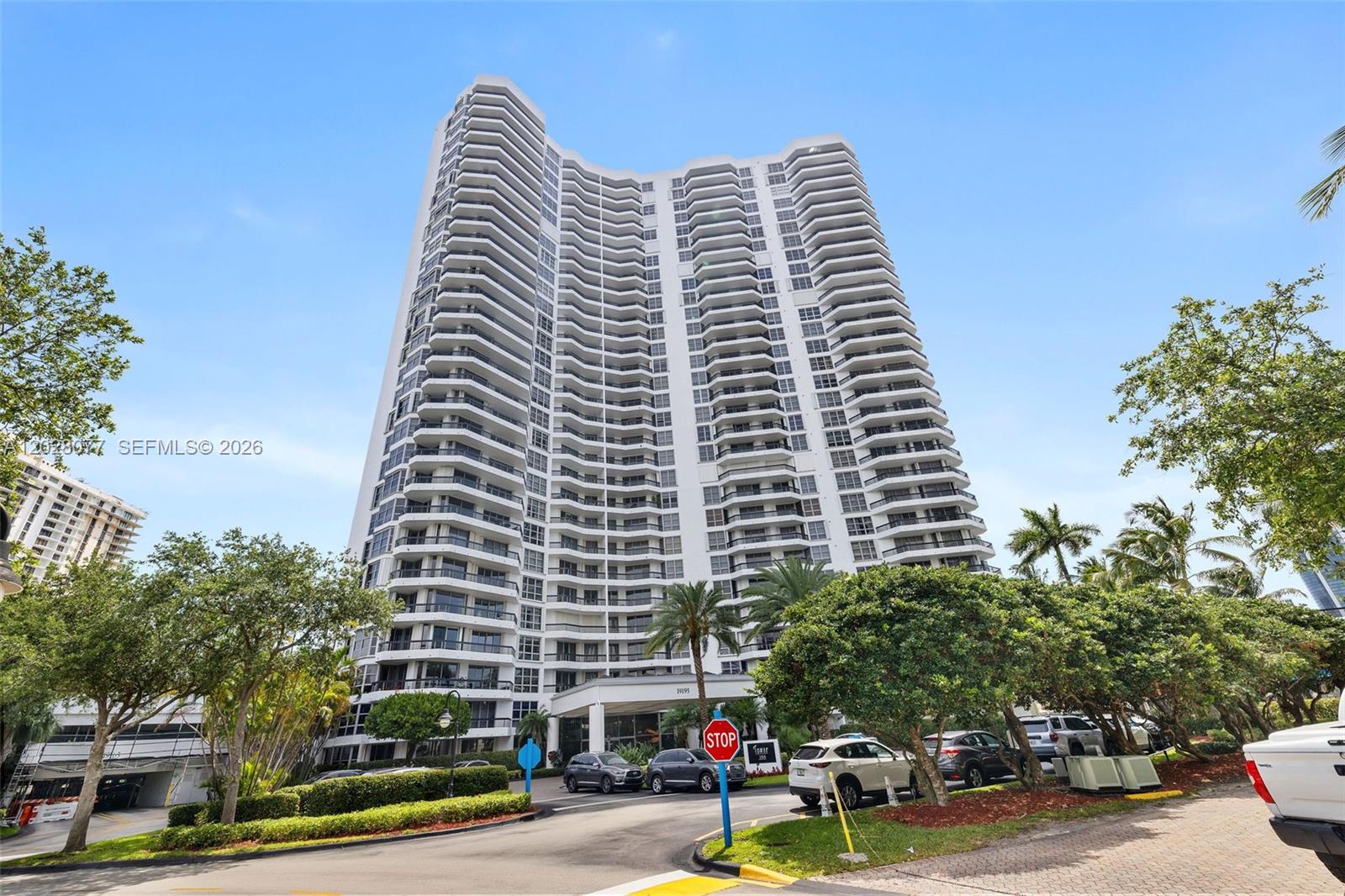 MYSTIC POINTE CONDO NO TW - Residential