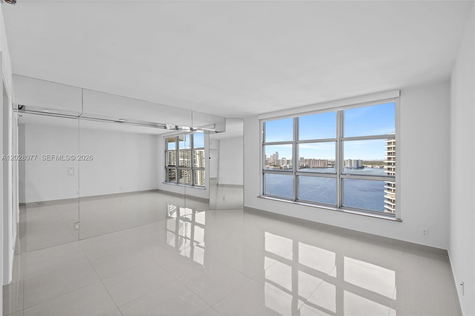 MYSTIC POINTE CONDO NO TW - Residential