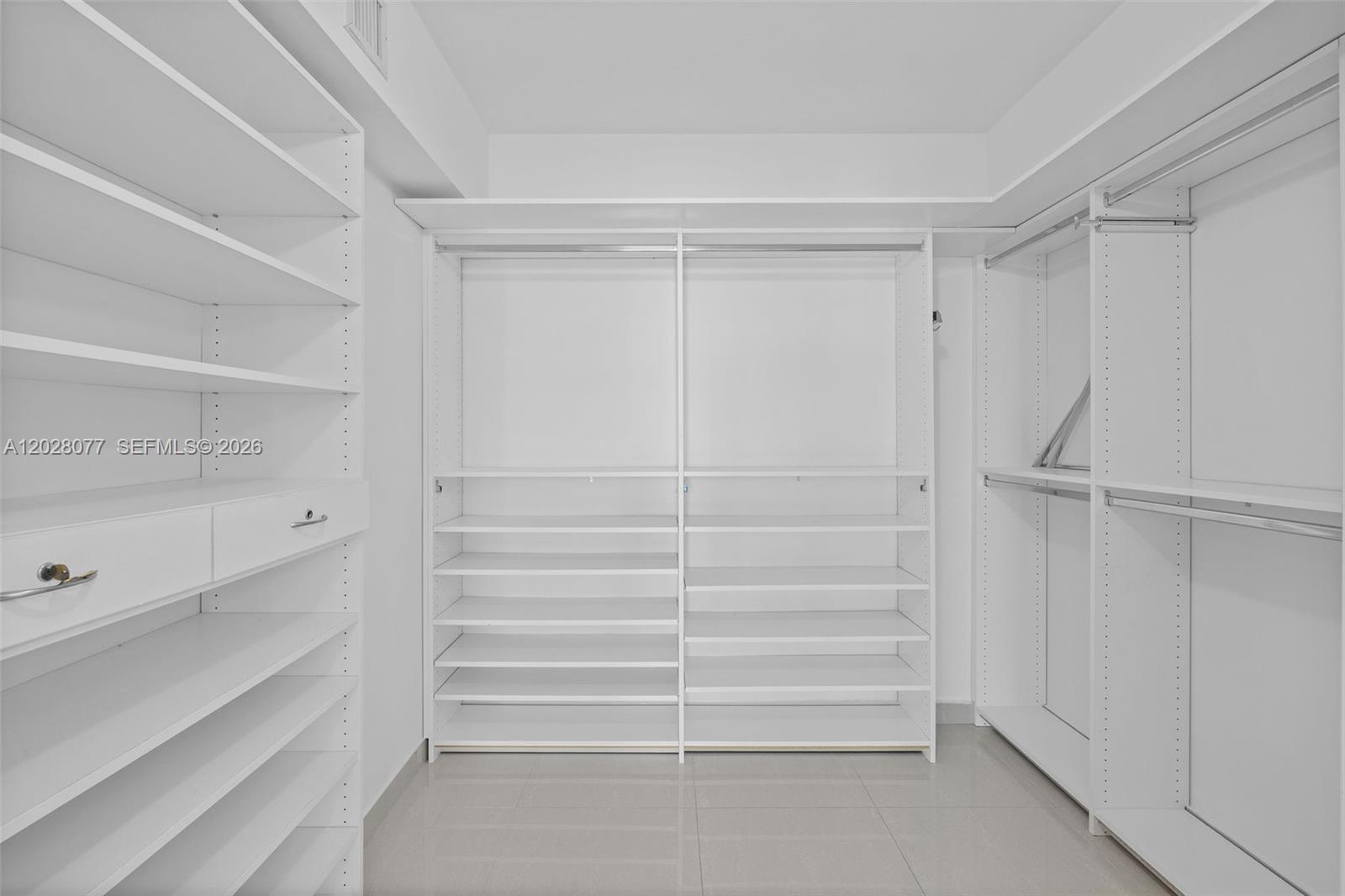 MYSTIC POINTE CONDO NO TW - Residential