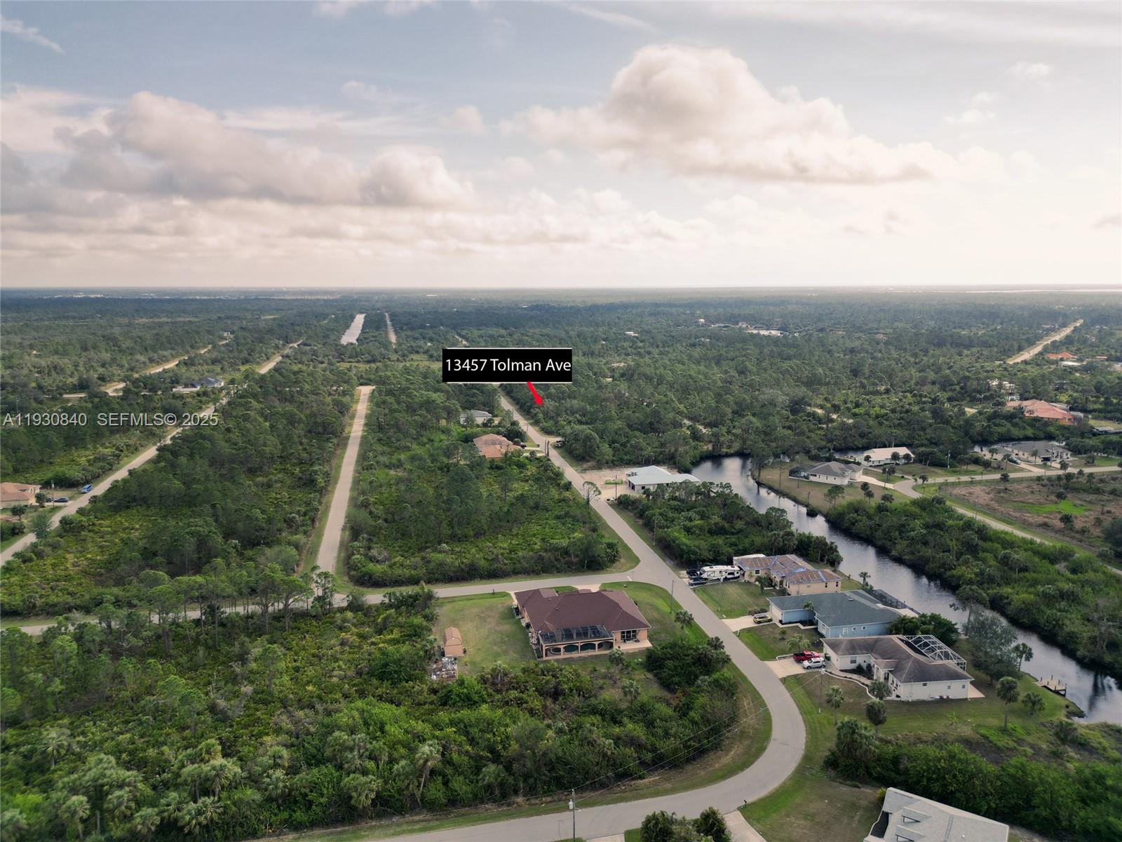 PORT CHARLOTTE - Land