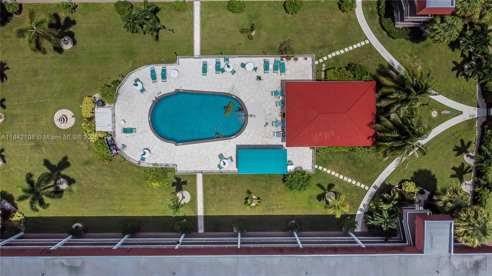 CASA PARADISO CO-OP - Residential