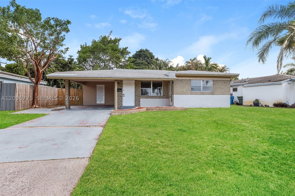 Photo of 4810 NE 8th Ave, Oakland Park, FL 33334 (MLS # A12096775)