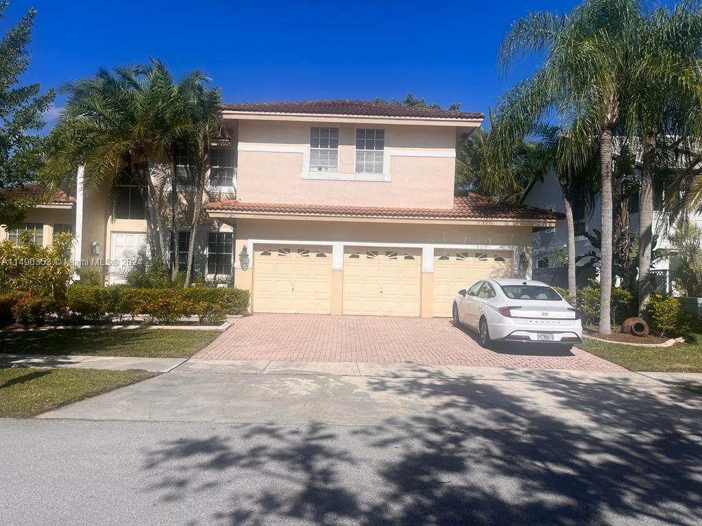 17825 Nw 15th St St, Pembroke Pines, Miami-Dade County, Florida - 5 Bedrooms  
5 Bathrooms - 