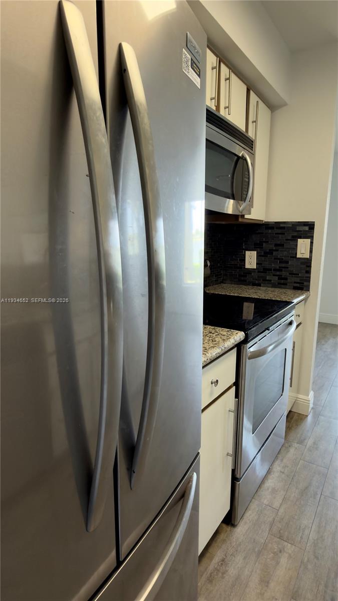 SAILBOAT POINTE CONDO - Residential