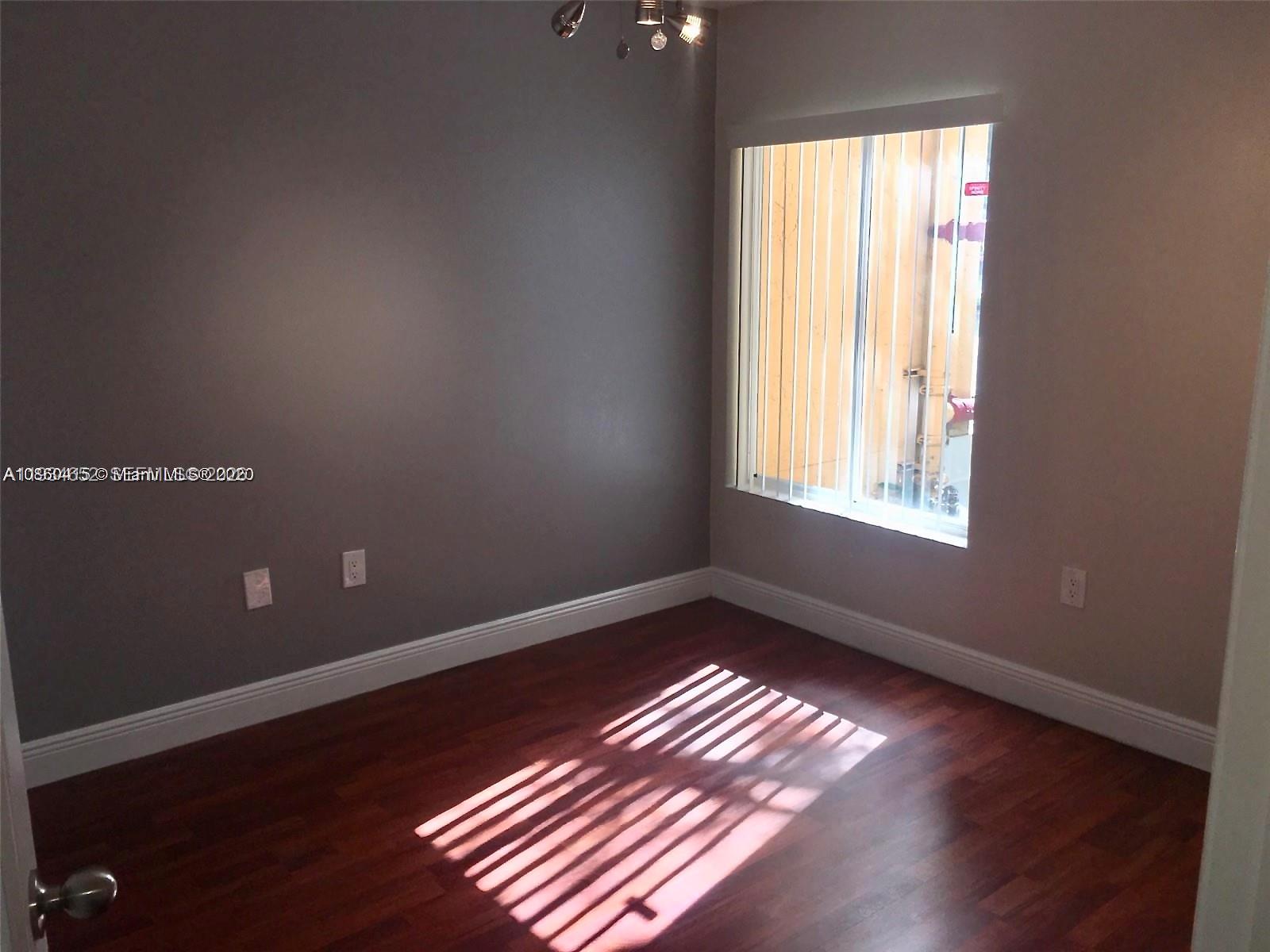 SAILBOAT POINTE CONDO - Residential