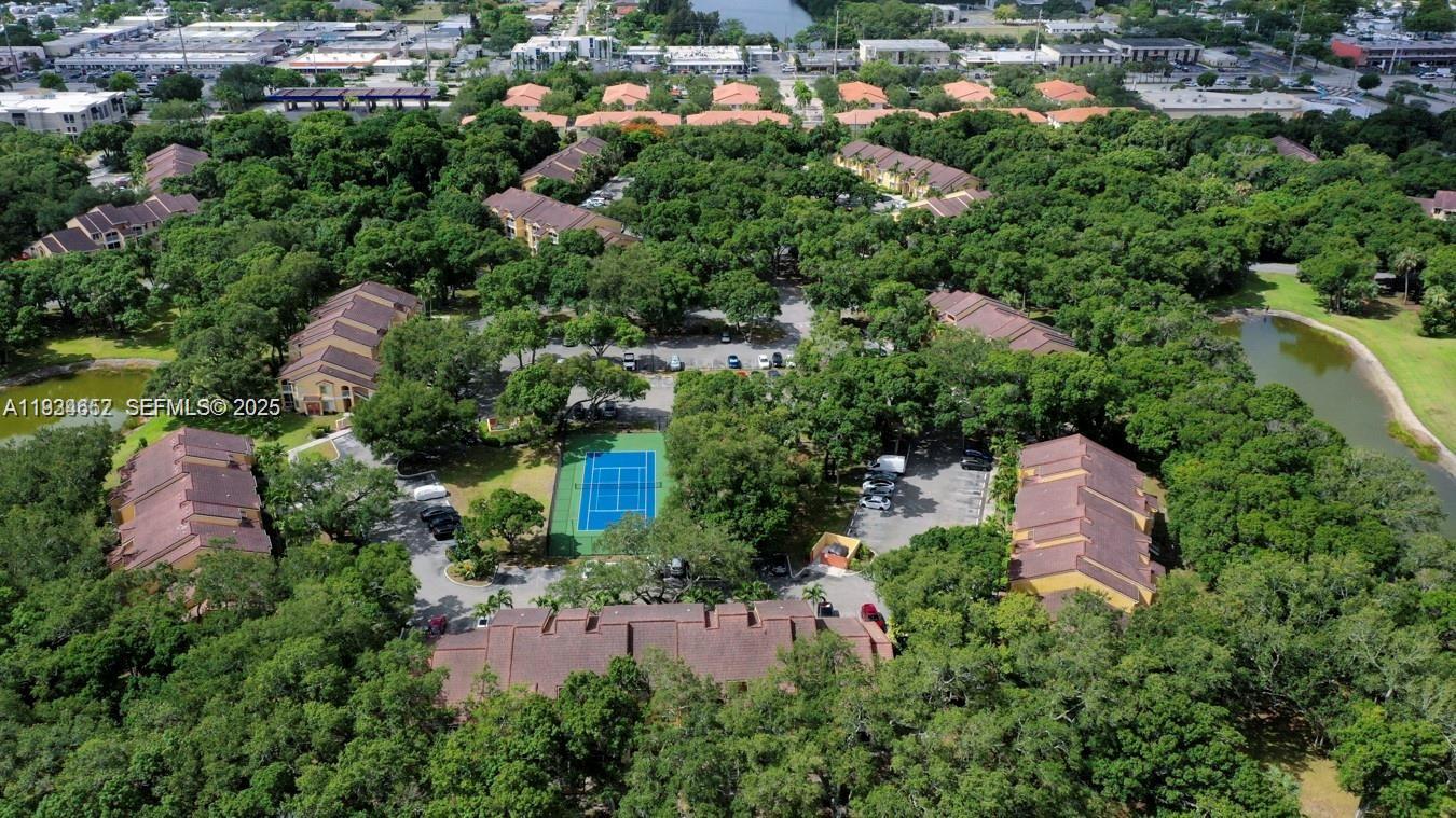 SAILBOAT POINTE CONDO - Residential