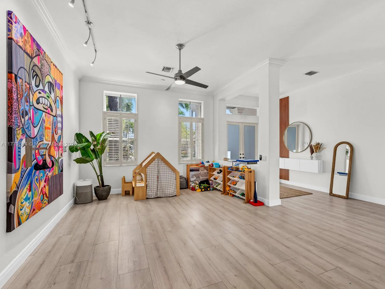 Weston, Florida 33327, United States, 4 Bedrooms Bedrooms, ,3 BathroomsBathrooms,Residential,Active,97308