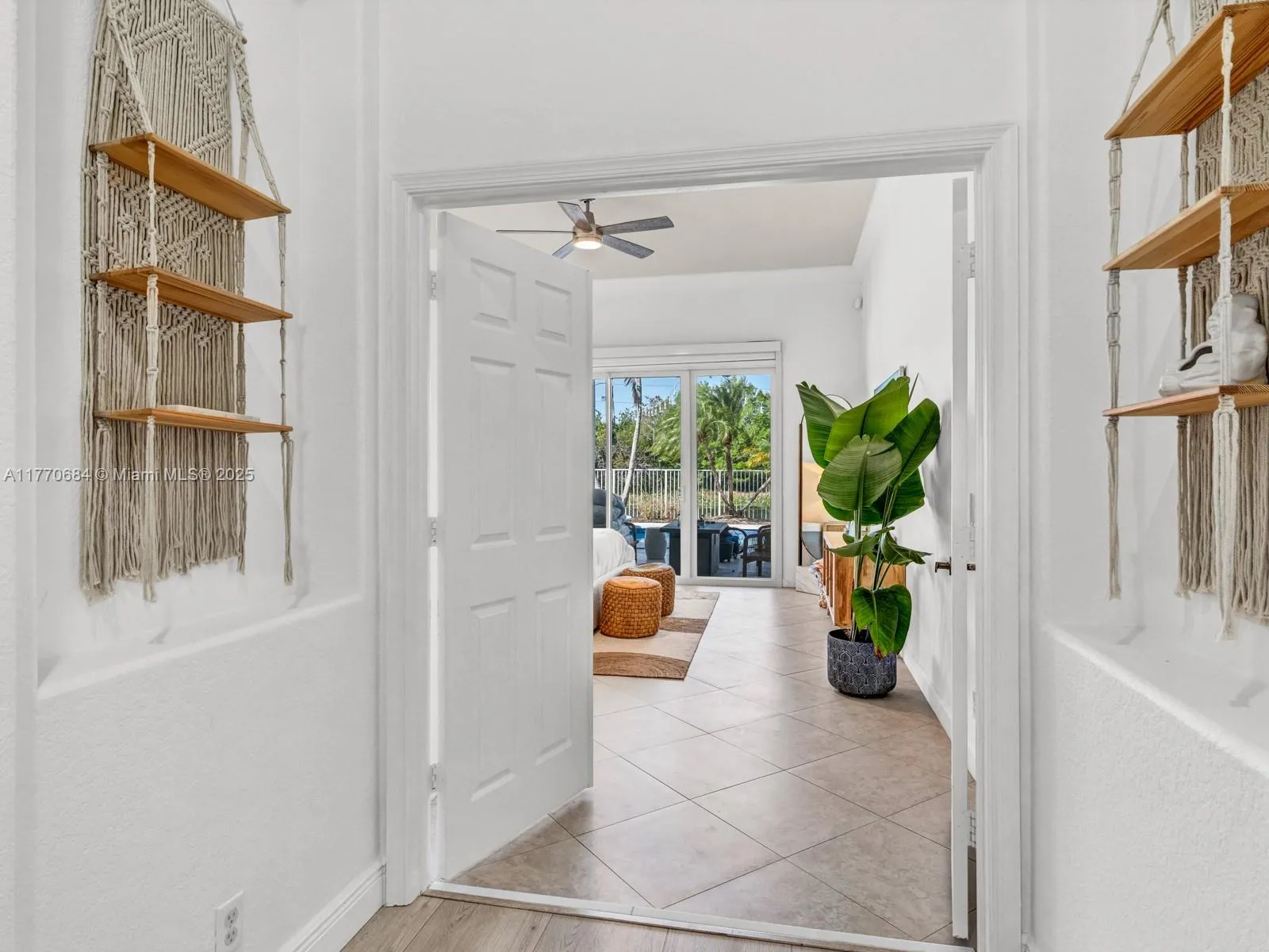 Weston, Florida 33327, United States, 4 Bedrooms Bedrooms, ,3 BathroomsBathrooms,Residential,Active,97308