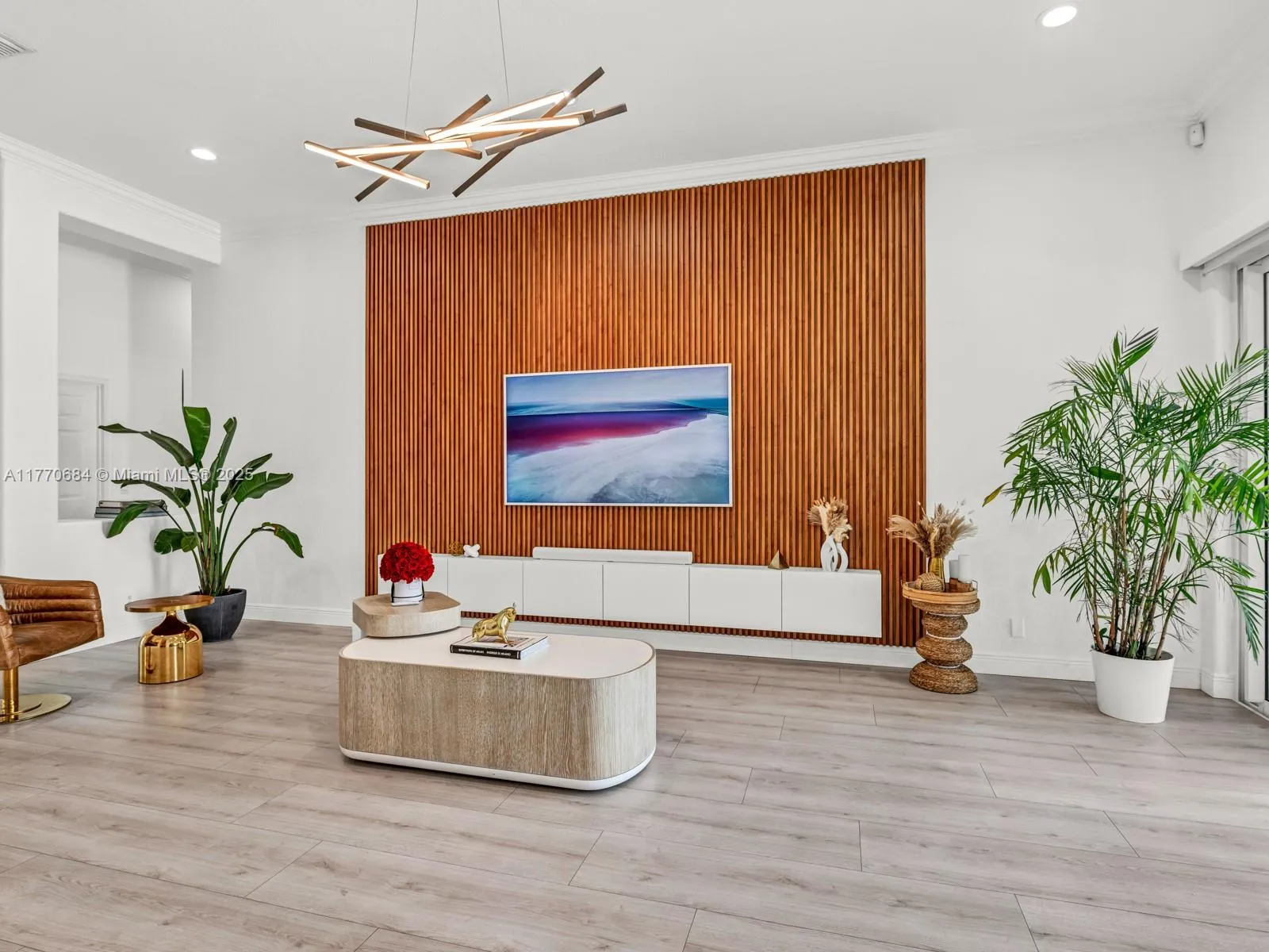 Weston, Florida 33327, United States, 4 Bedrooms Bedrooms, ,3 BathroomsBathrooms,Residential,Active,97308