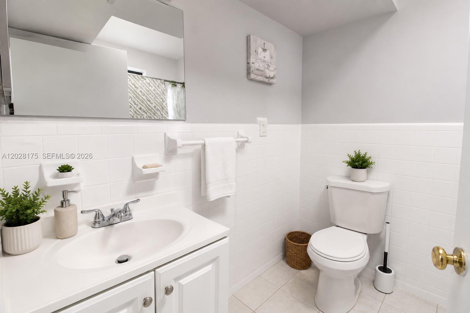 WESTWOOD LAKE 10TH ADDN - Residential
