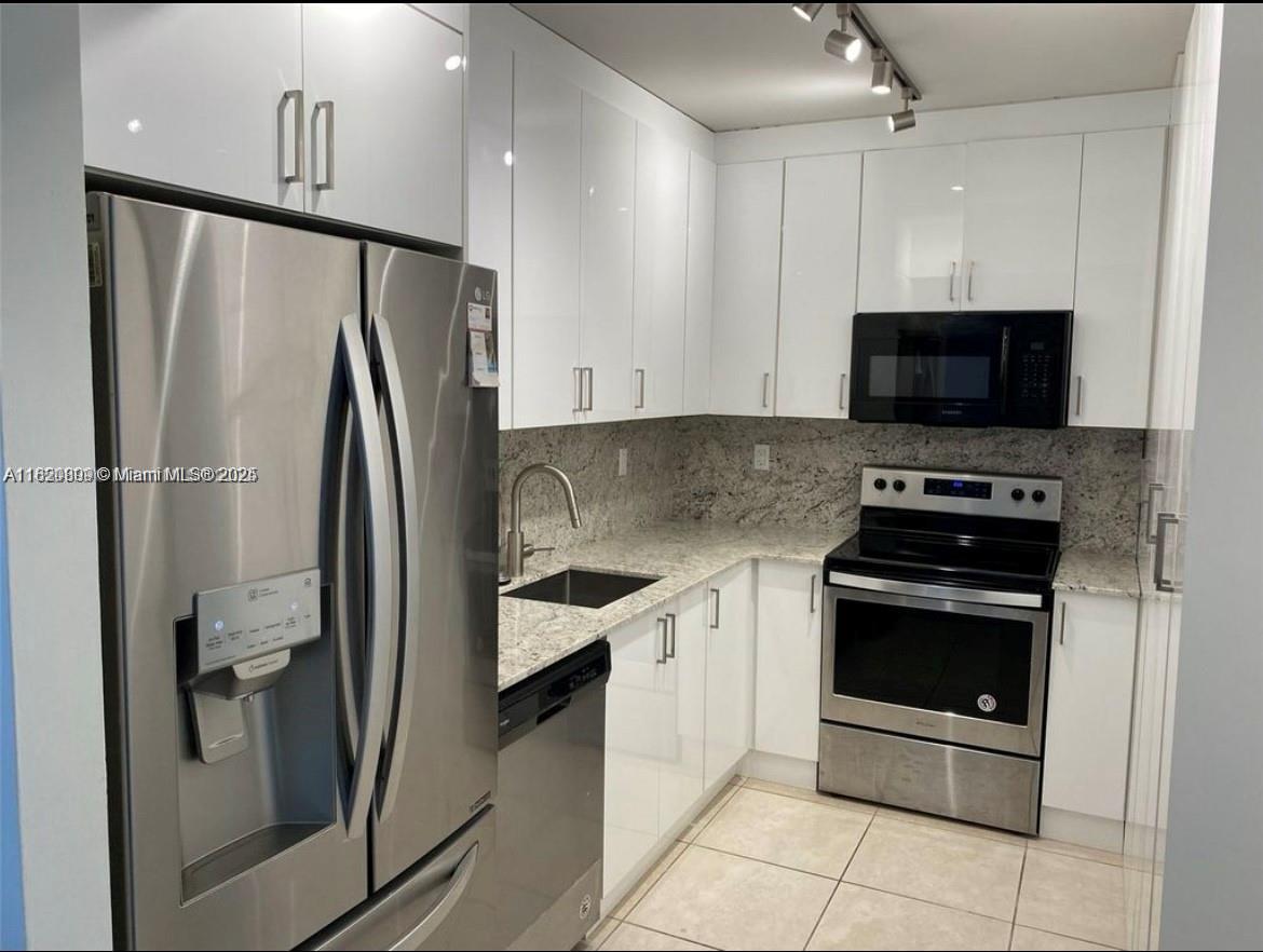the hemispheres - Residential Lease