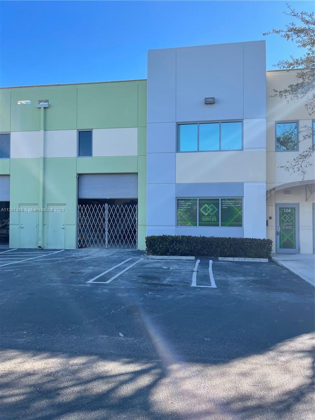 Photo of 5401 N Haverhill Rd #104, West Palm Beach, FL 33407 (MLS # A11367485)