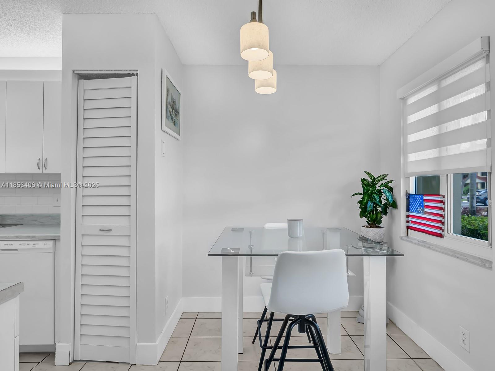 IVANHOE EAST AT CENTURY V - Residential