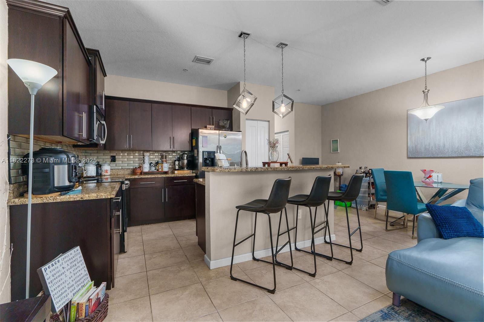 278 SW 7th Ct