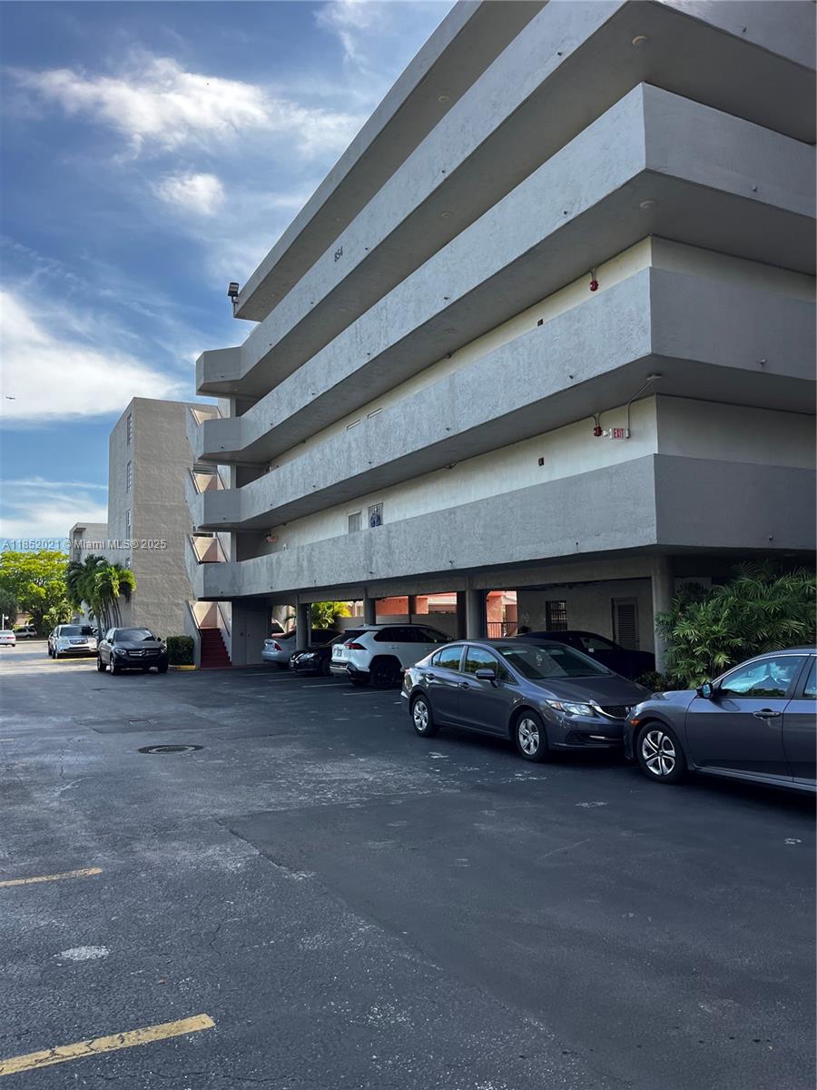 Great Rental opportunity at gated community of Sandalwood in Fontainebleau area. 1 bedroom /1 bath condo on third floor with elevator. Lots of closets with pantry. Oversized master suite, open balcony overlooking garden area, convenient washer/dryer inside the unit, accordion shutters. 1 assigned parking space. Great community amenities with clubhouse, swimming pool, barbecue area, tennis courts, and trash chute. Close to Walmart, Home Depot, International Mall, Dolphin Mall, Off Dolphin Expressway and NW 87 Ave with quick access to 836, 826 highways.