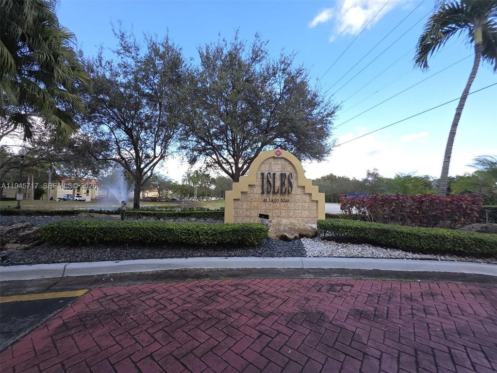 Photo of 12730 Vista Isles Dr #815, Sunrise, FL 33325 (MLS # A11945717)